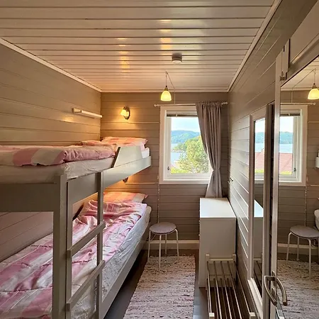 Southern Norway With Private And Boat Semesterbostad